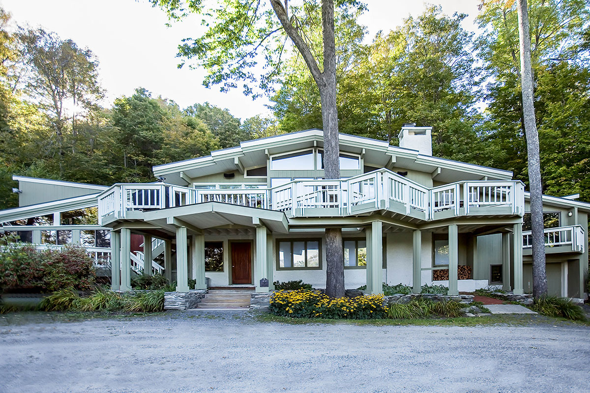 cool mountain home in vermont