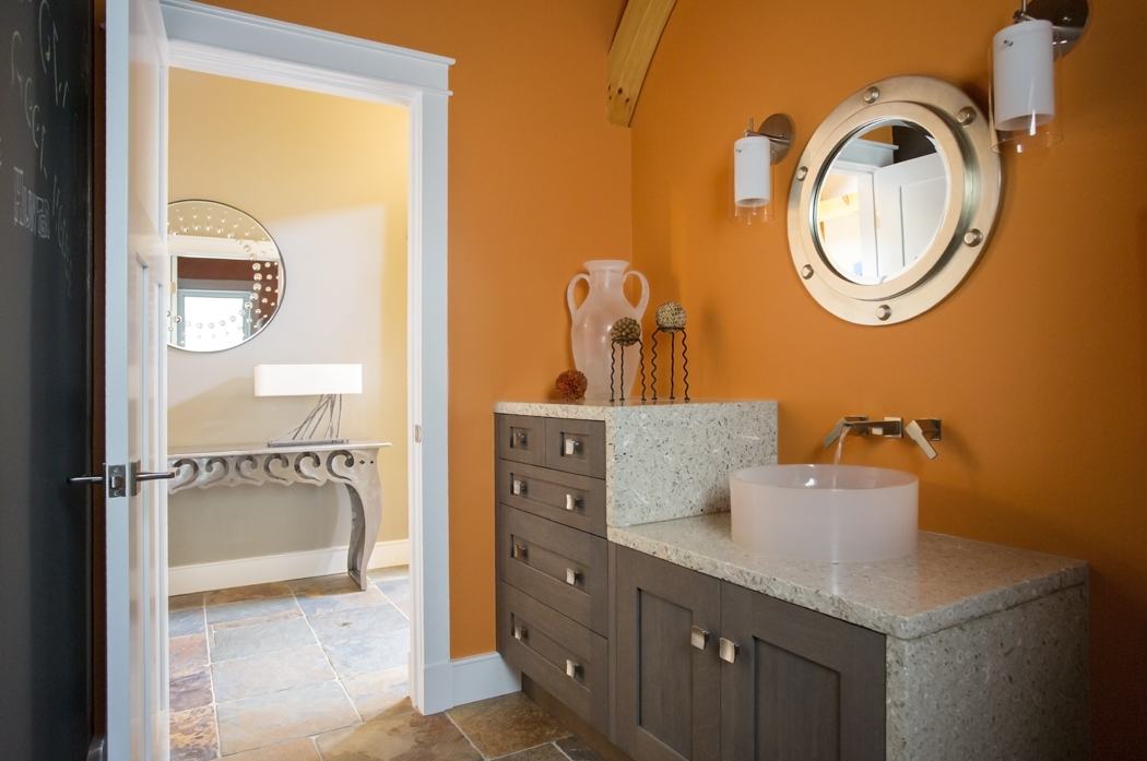 master bath with bold color